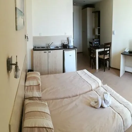 казабланка Хотел Обзор